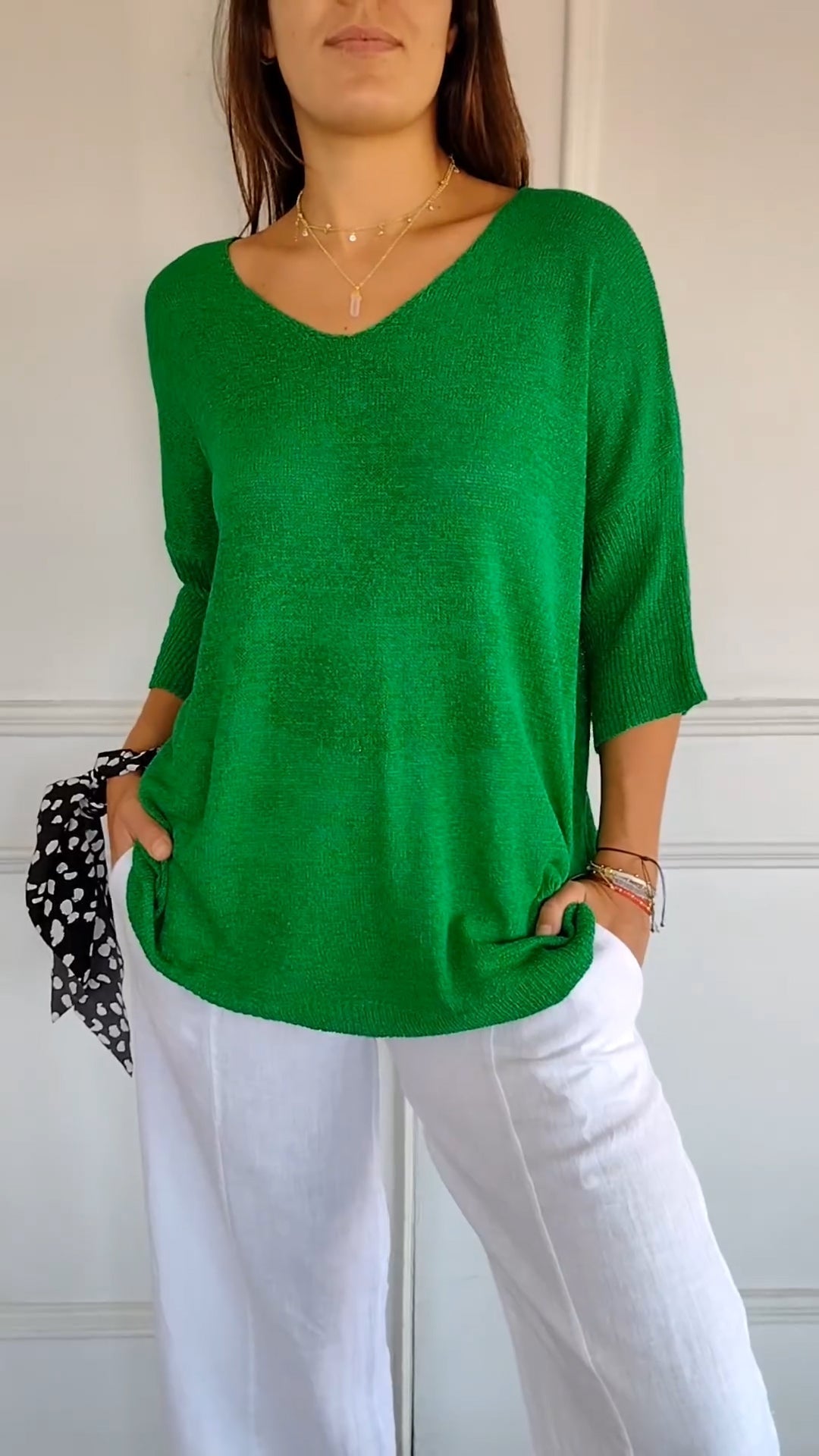Freya | Relaxed V-Neck Knit
