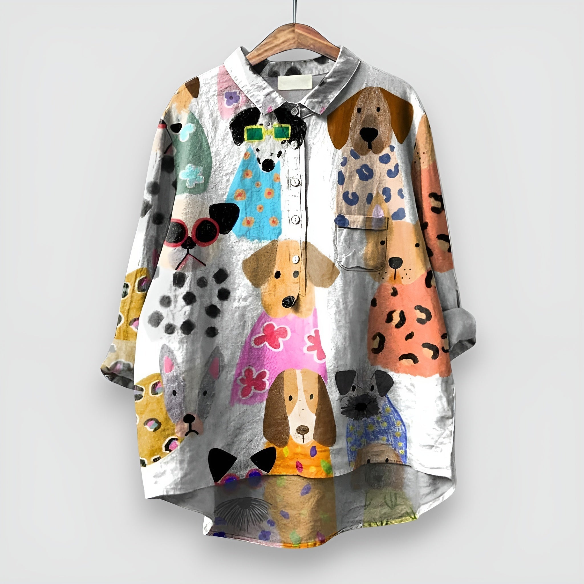 Mina | Feminine chemise with dog motif