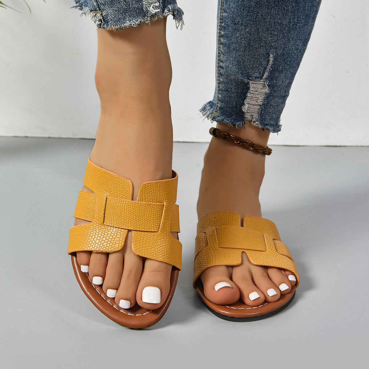 Naela | Comfortable Supportive Shoe